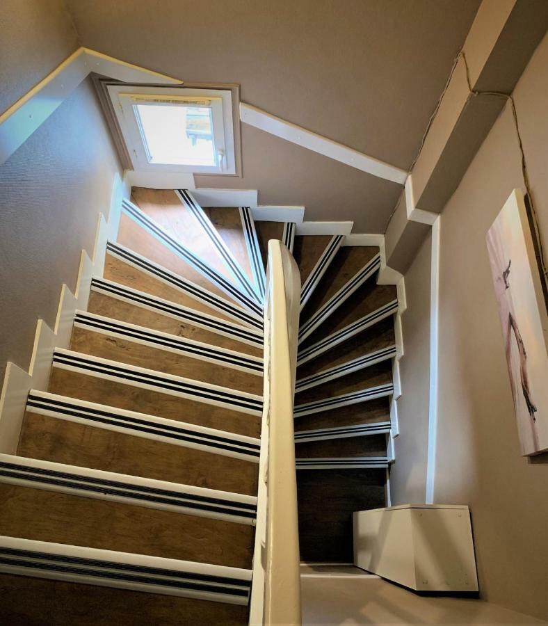 Appartement A Colourful Getaway In The Heart Of The Pedestrian City Of *